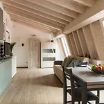 Apartman Guinizzelli 4 *