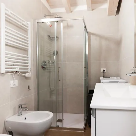 Guinizzelli 4 アパート *