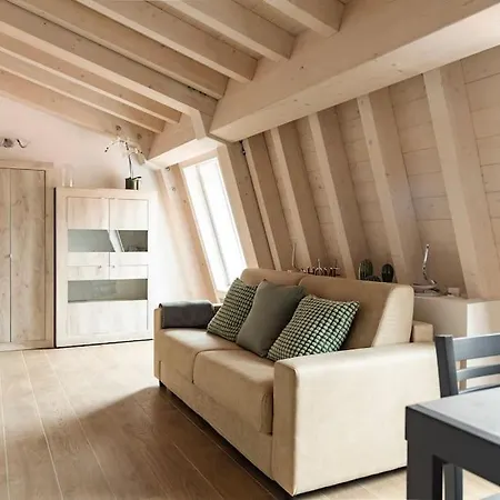 アパート Guinizzelli 4 ミラノ